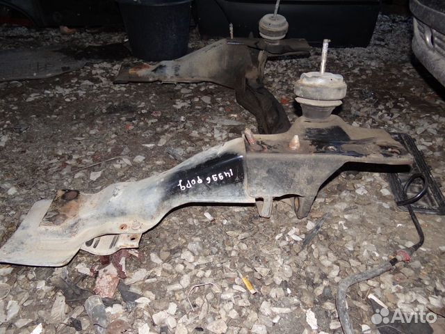 Балка под двигатель Ford Scorpio 2.3