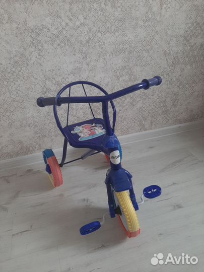Детский трехколесный велосипед