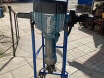 Отбойный молоток Makita HM 1801