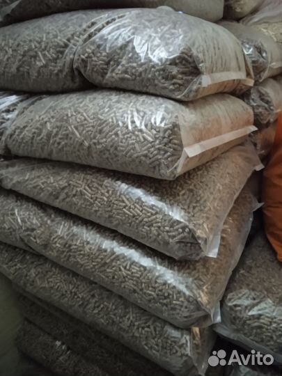 Гранулы древесные для удаления влаги