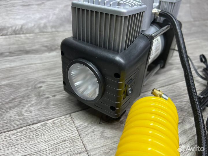 Компрессор воздушный автомобильный