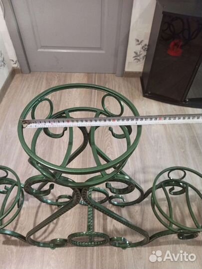 Кованная цветочница