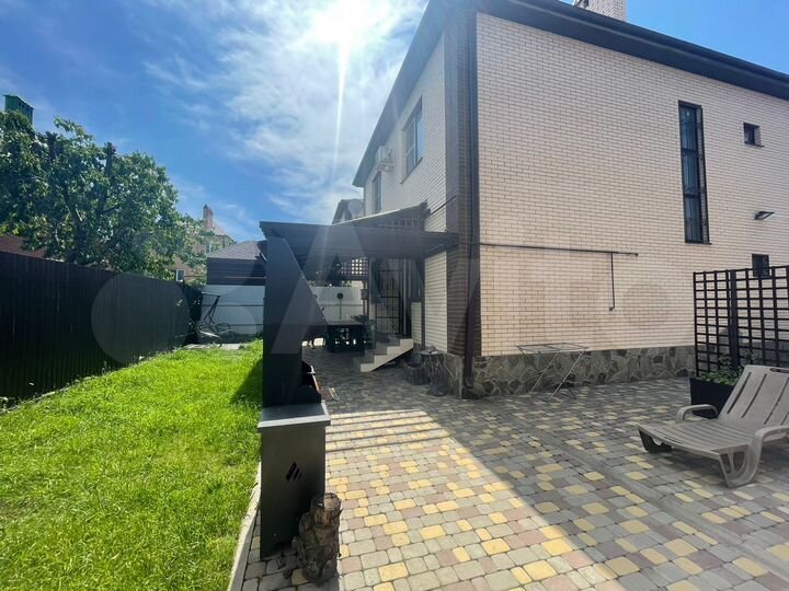 Дом 135 м² на участке 3,3 сот.