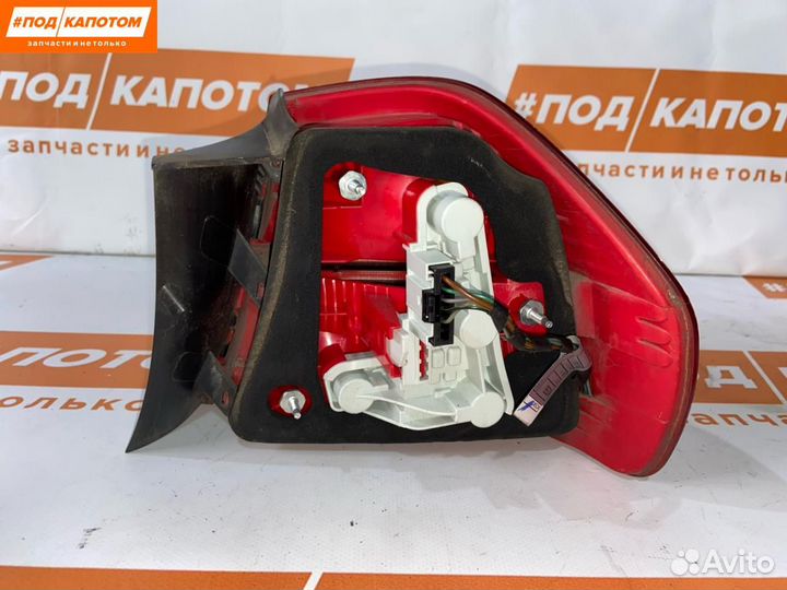 Фонарь задний левый BMW 3 E90 2005 63216937457