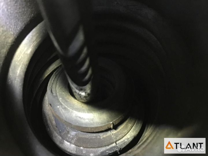 Стойка передняя toyota crown