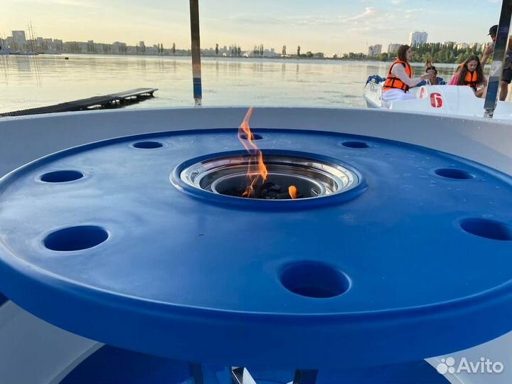 Хаусбот, прокат катера без прав, гриль на воде, эл