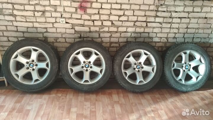 R18 Dunlop SP Winter Ice 01 255/55, PCD 5x120 DIA 72.6