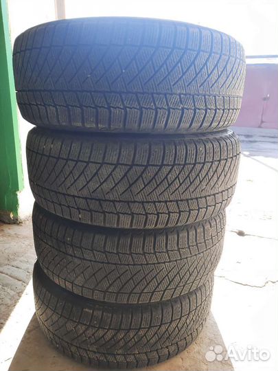 Continental ContiVikingContact 6 215/55 R17 98T