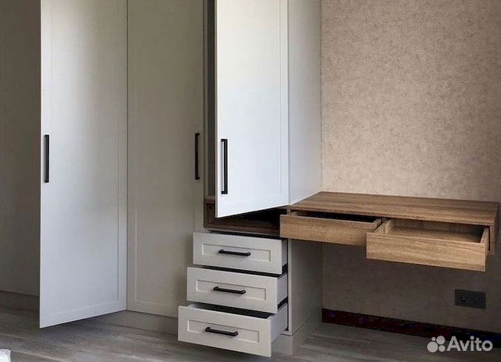 Шкаф распашной