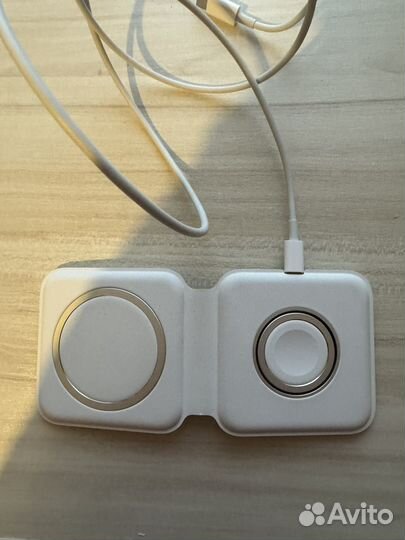 Apple magsafe Duo charger