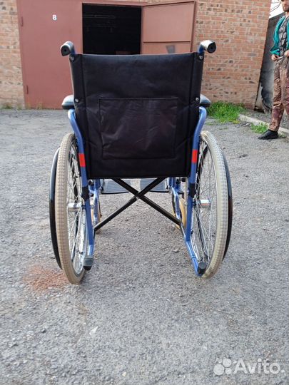 Инвалидная коляска