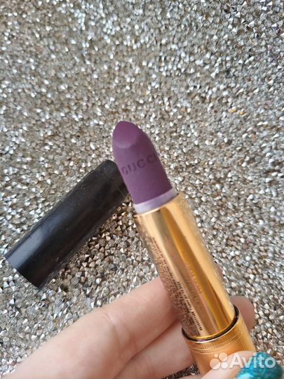 Помада Gucci 702