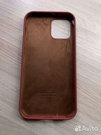 Чехлы на iPhone 12 pro