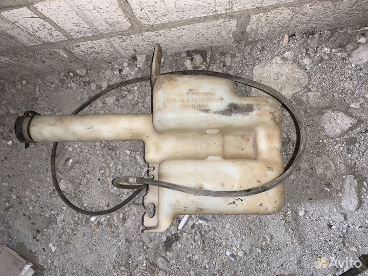 Бачок омывателя Ford Escort MK 4