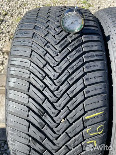 Continental AllSeasonContact 225/50 R17