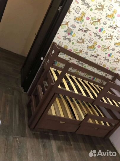 Кровать детская выдвижная