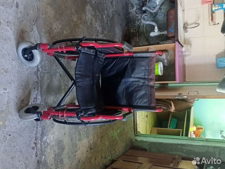 Инвалидная коляска