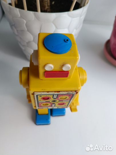 Игрушка заводная, робот 70 - 80 годы СССР. Рабочий