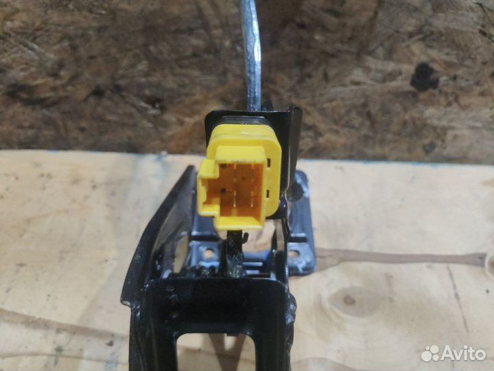 Педаль тормоза передняя левая Chery Tiggo Pro 7