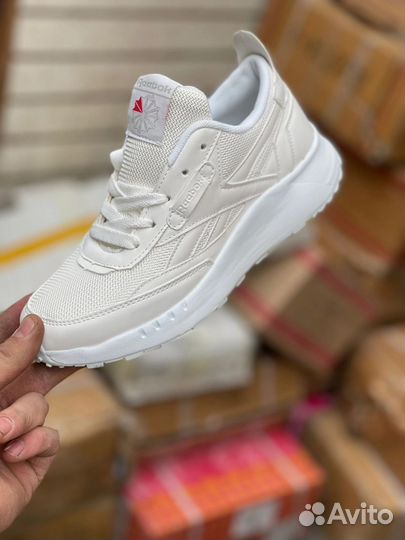 Кроссовки женские 36/37/38