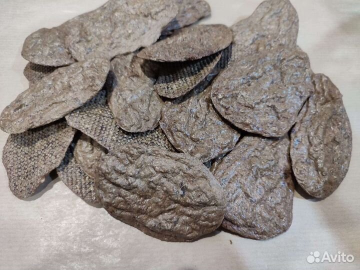 Корма и лакомства для собак