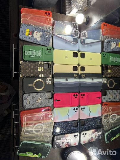 Чехлы на телефон iPhone 12