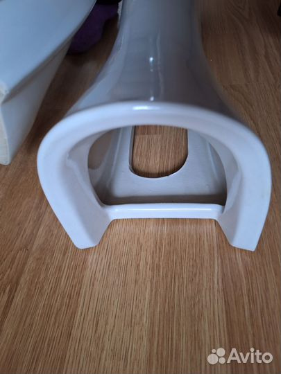 Раковина с пьедесталом