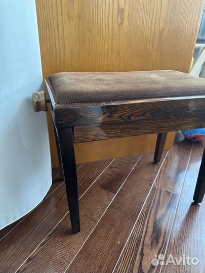 Банкетка для пианино регулируемая