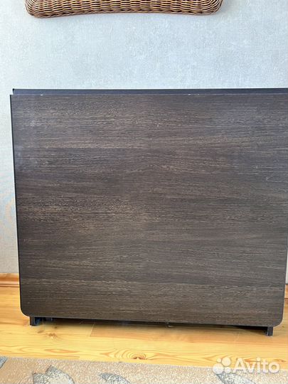 Стол книжка