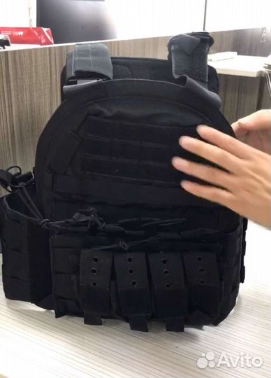 Бронежилет с пластиной и разгрузка