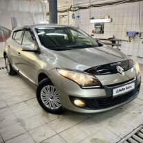 Renault Megane 1.6 CVT, 2013, 266 000 км, с пробегом, цена 595 000 руб.