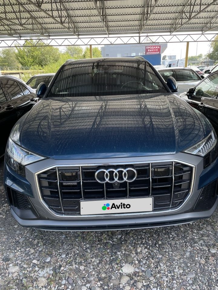 Audi Q8: фото владельца