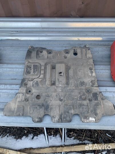 Защита картера Toyota Land cruiser 200