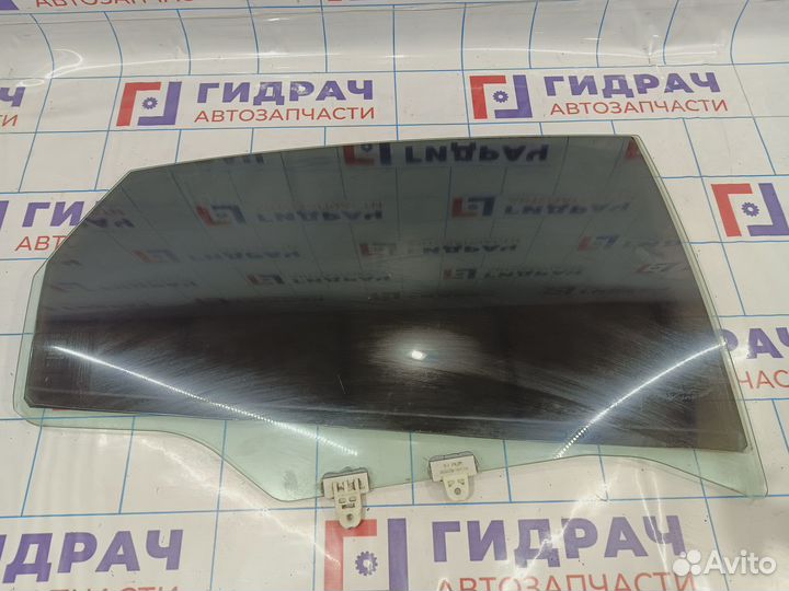 Стекло двери задней правой Nissan Teana (J31) 8230