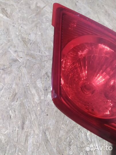 Фонарь задний внутренний Chevrolet Lacetti HB