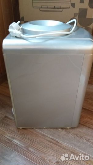 Кулер для воды настольный