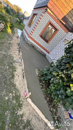 Бригада строителей