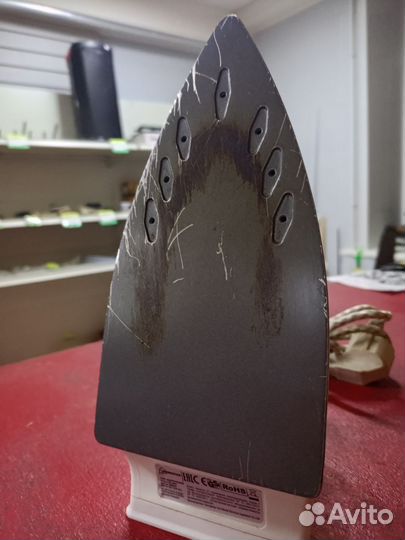 Утюг Homestar HS-4001