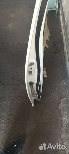 Toyota Funcargo дверь