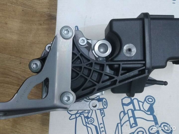 Насос гур Мерседес С-класс,Е-клас, GLK