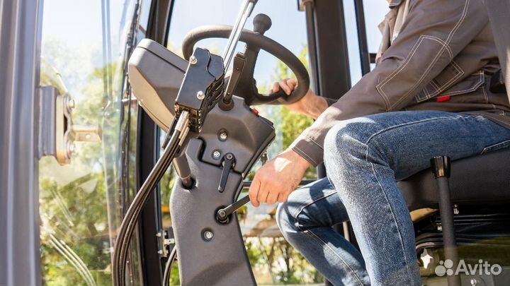 Автогрейдер UMG АГ 140, 2023