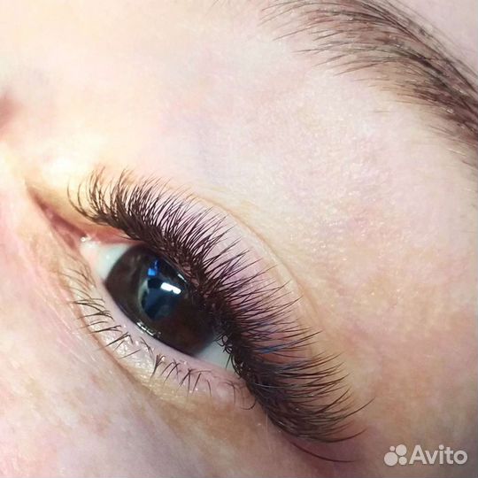 Наращивание ресниц и оформление бровей Радуга Парк