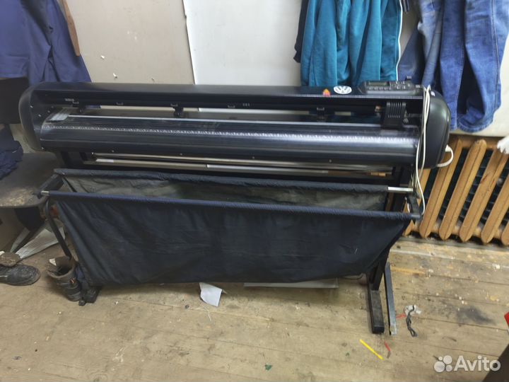 Режущий плоттер zeoncut PRO-1350