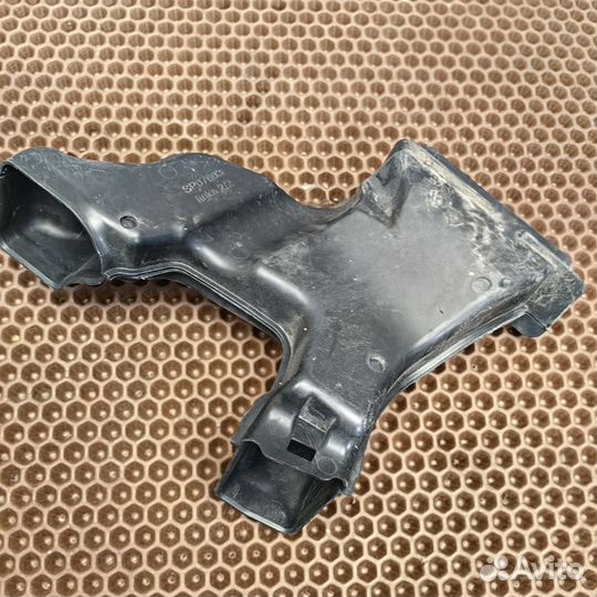 Водосточный желобок левый Вх BMW g30 g31 g11 g12