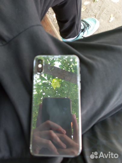 Телефон iPhone 10