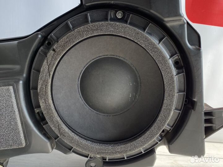 Lexus Lx570 Сабвуфер