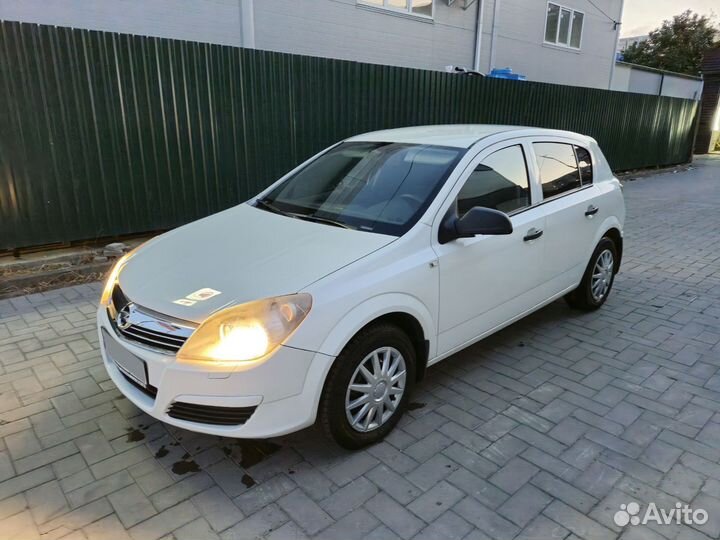 Opel Astra 1.6 МТ, 2013, 220 188 км