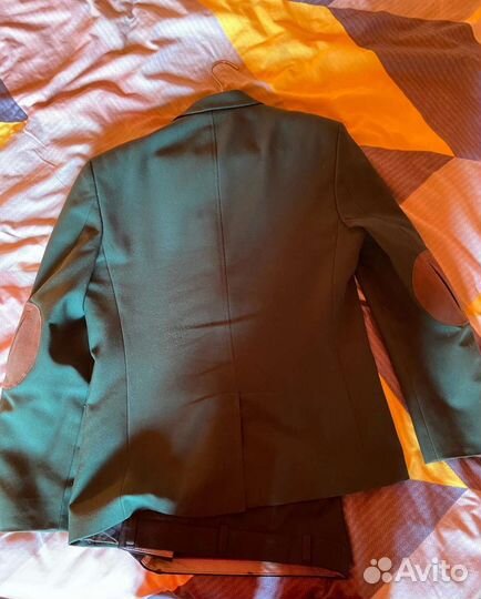 Школьный костюм