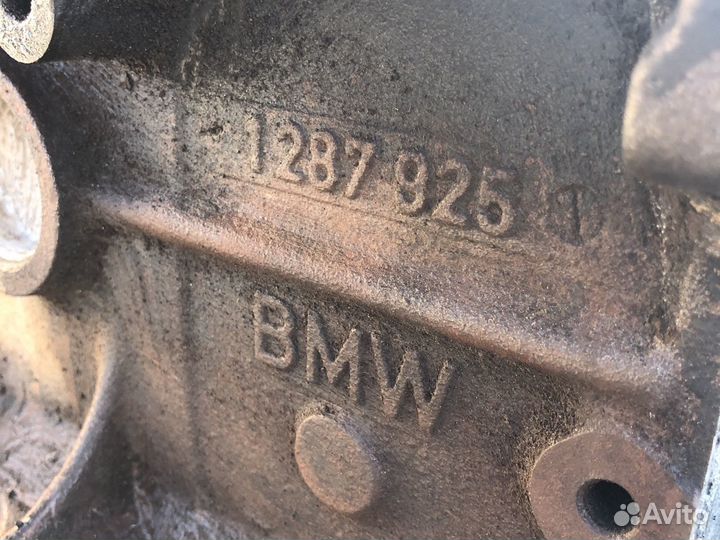 Блок цилиндров BMW 728 E23 M30 B28