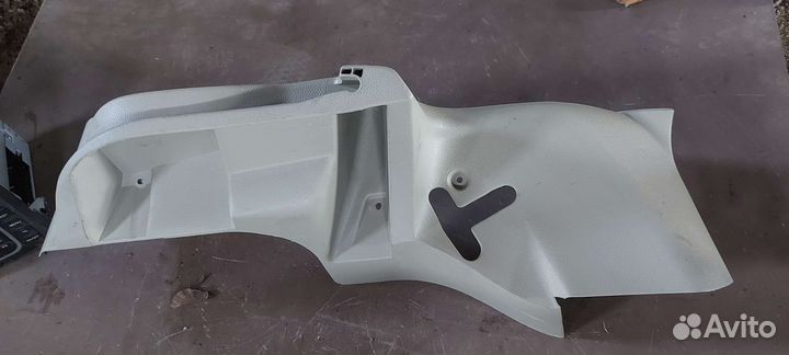 Обшивка багажника Ford Fiesta